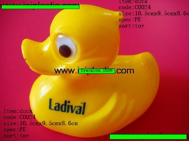 Plastic whistle, duck, makes sounds 3