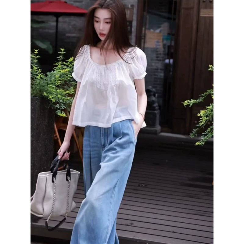 HK-9022 нишевый неконтрастный высококачественный белый кружевной топ с пышными рукавами для женщин, модный и модный, уменьшающий возраст на улице