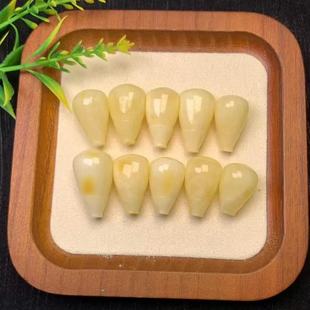 Natural Beeswax Three-Way Accessories, White Flower Wax, Rich and Full Wax, Toy Accessories, Can Be Matched with Bracelets and Necklaces Wholesale