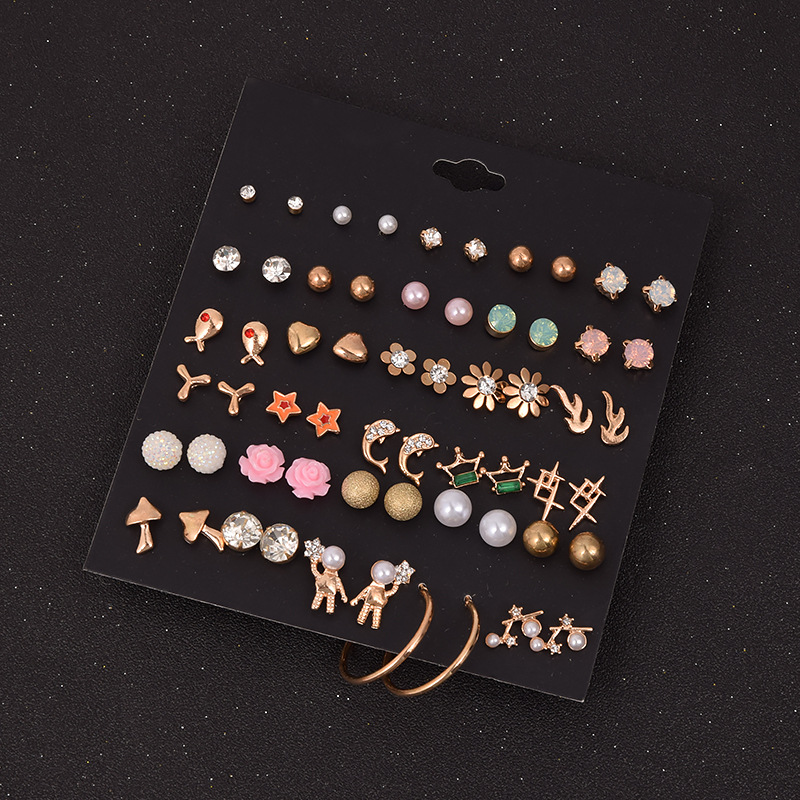 European And American Fashion Ladies Animal And Plant Geometric Flower Love Crown Dolphin Pearl Xingx 30 Pairs Earings Set display picture 4