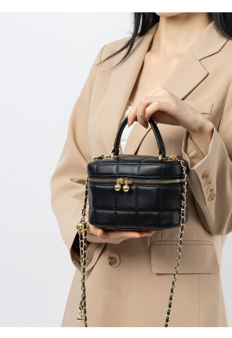 Elegante borsa a scatola in pelle trapuntata con tracolla a catena - Versatile borsa a tracolla e a spalla per donna_voghion.com