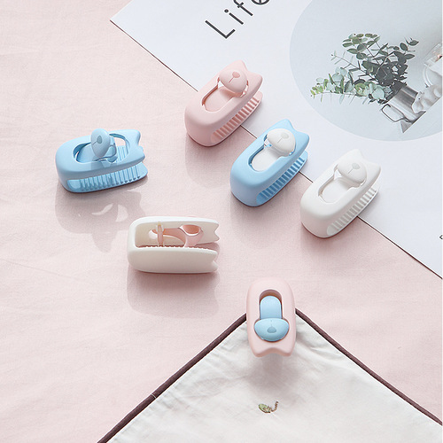 Pinless Teddy Bear Bedspread Fixer New Bed Sheet Holder with One-Touch Unlock, Trendy Item, Available for Single Replacement