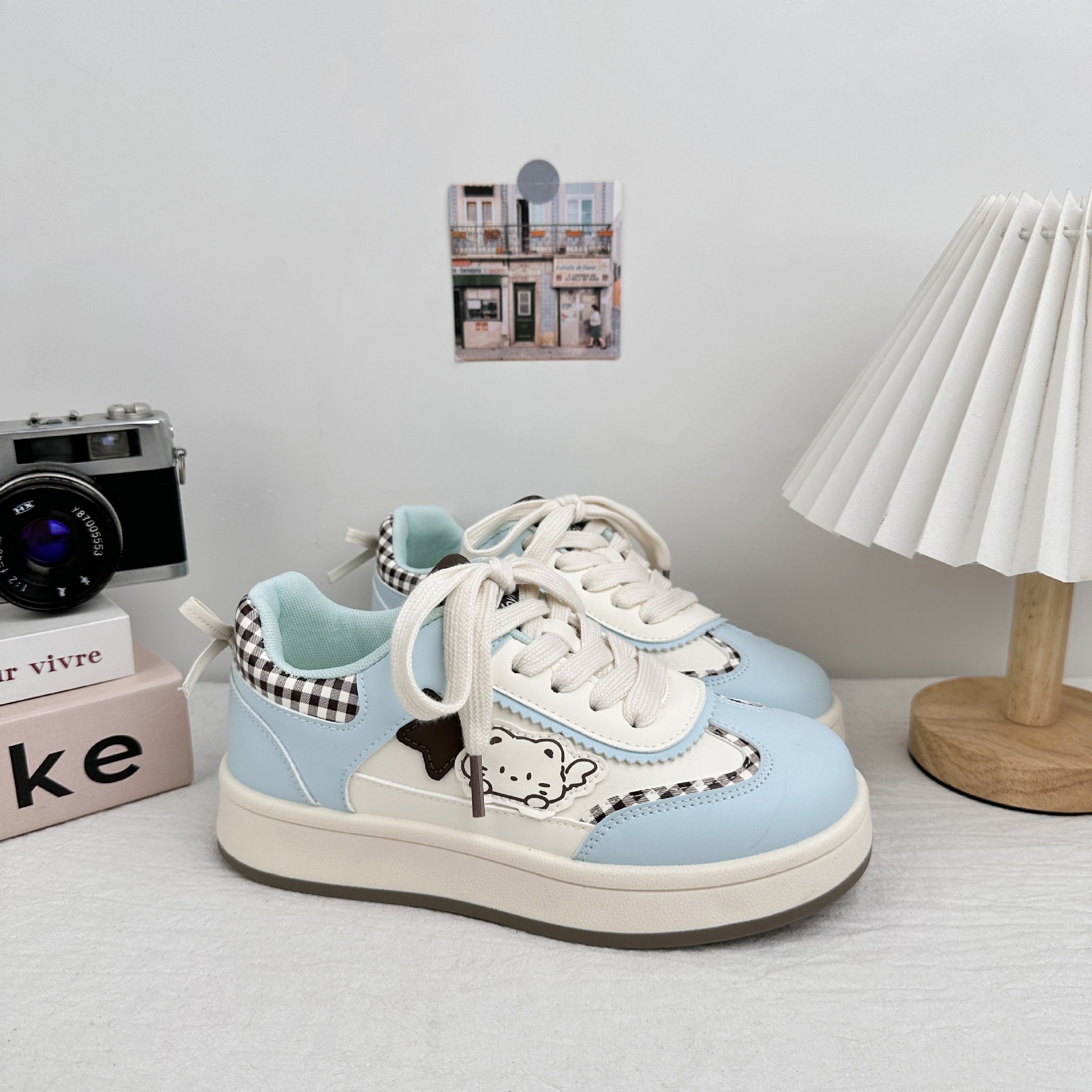 Zapatos casuales de ondas distantes para estudiantes 2025 nuevo nicho explosivo enorme hermoso adorable suela gruesa zapatos de skate de altura