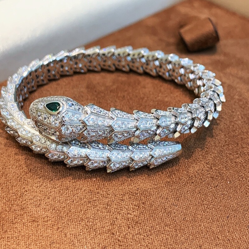 33.6 Grams of Fashionable and Versatile Trendy Snake-Shaped Bracelet with Full Diamond Inlay, Featuring a High-Quality Texture and Crafted with 925 Silver Throughout 33.6 Grams of Fashionable and Versatile Trendy Snake-Shaped Bracelet with Full Diamond Inlay, Featuring a High-Quality Texture and Crafted with 925 Silver Throughout