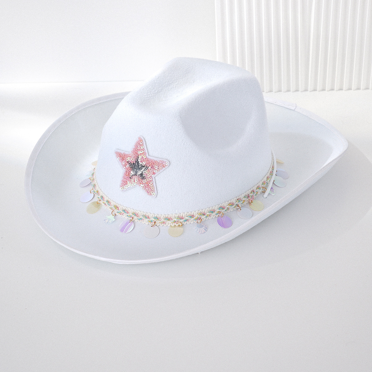 Explosiones transfronterizas damas sombrero de vaquero de color sólido sombrero de bisel colorido decoración de la estrella de cinco puntas fiesta cita