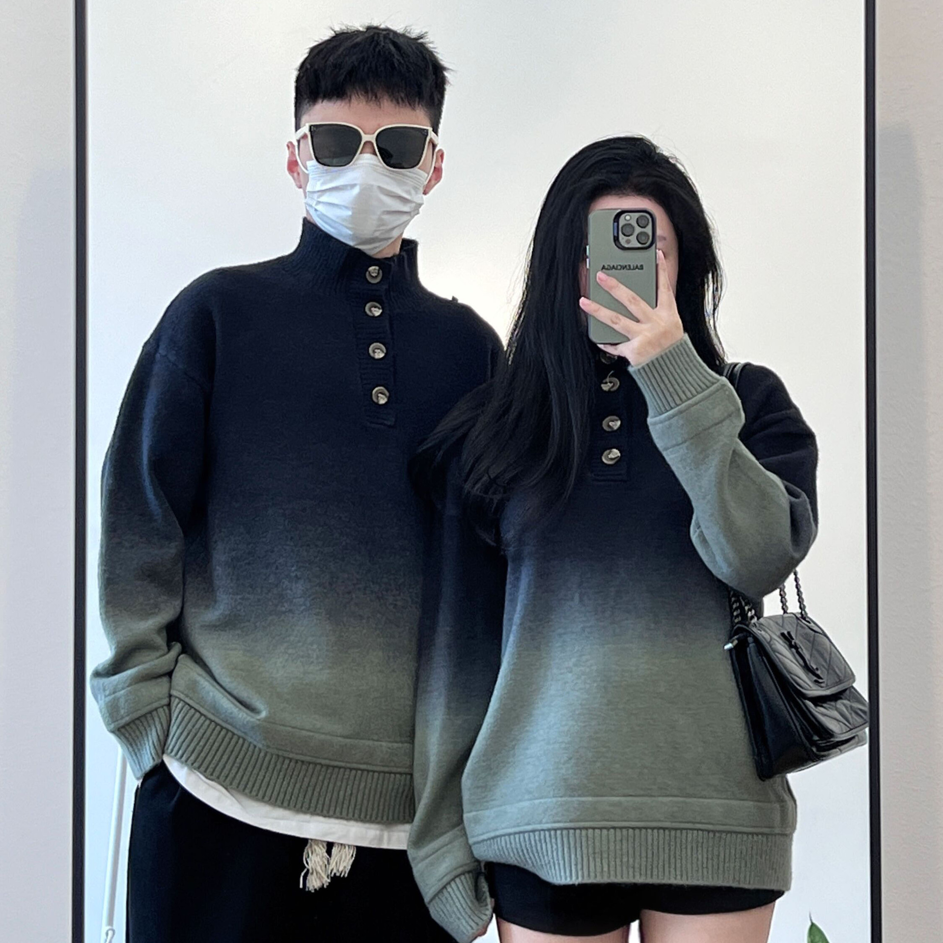 港式情侣装秋冬季设计感慵懒风渐变色立领纽扣加厚毛衣针织衫男女