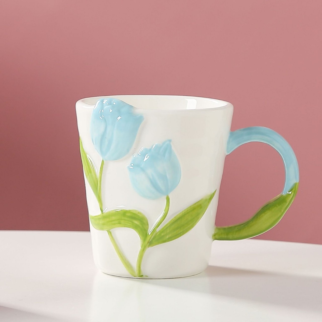 Tulip and blue blue
