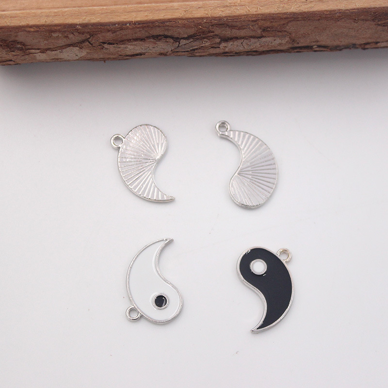 70g Weight Pendant Jewelry Making Type DIY Jewelry Accessories Classification 20 PCS/Package Quantity Alloy Material Tai Chi, Heart Shape Pattern Enamel Design Simple Style Style 20 PCS/Package Alloy Tai Chi Heart Shape Pendant 4