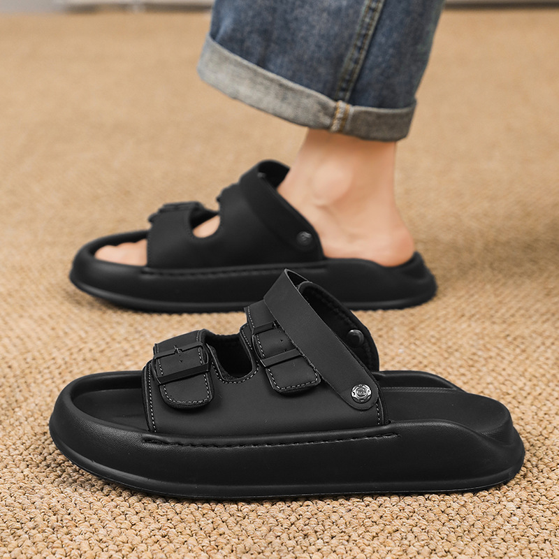 Zapatos de hombre 2025 nuevo estilo de verano de moda casual zapatos de playa suaves zapatillas de conducción para hombres