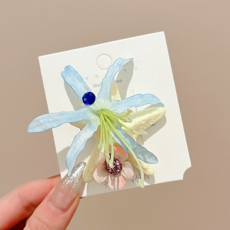 Pinza para el cabello de flor rosa para mujer 2025 nuevo clip de agarre para el cabello con placa posterior de la cabeza grande clip de tiburón de flor para la cabeza horquilla