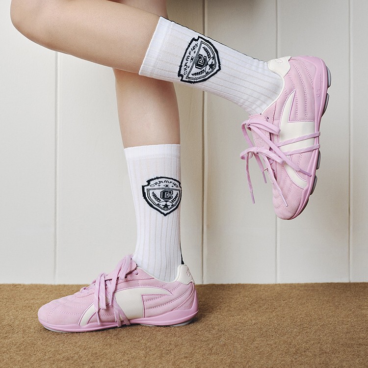 【Celebrity Style】Correct Letter Champion Running Shoes 2026 Summer New Men's Speed Shoes Silver Women's Sports Casual Shoes