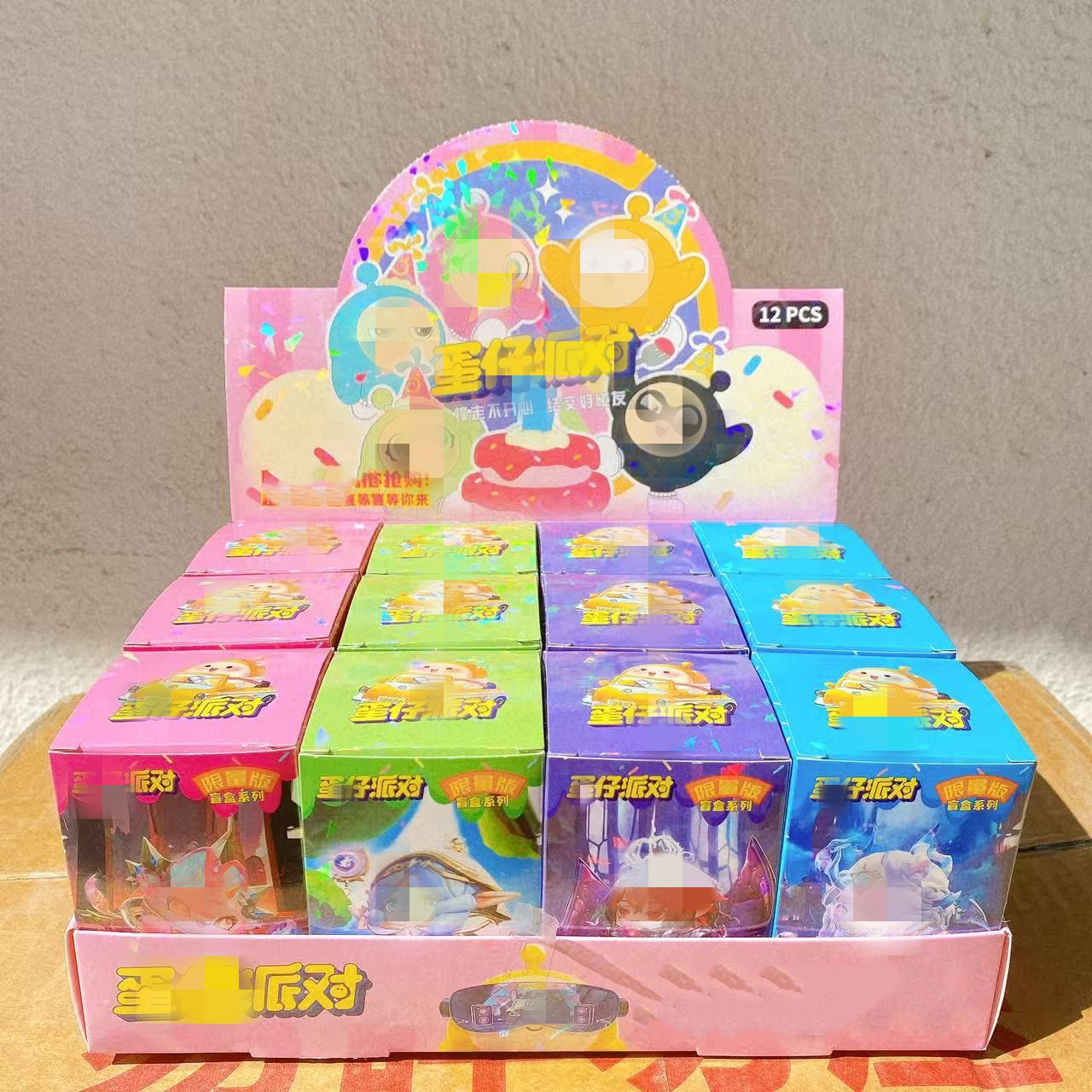 Nuevo llavero de caja ciega 12 en llavero de muñeca de dibujos animados para niños regalos de juguetes alrededor de la escuela al por mayor