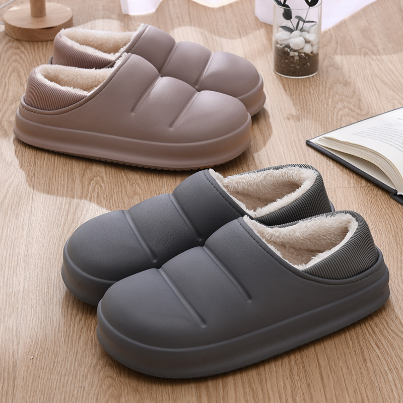 Zapatos de piel de tacón de felpa para hombre Zapatos de algodón impermeables para el hogar interior Zapatos de pan de todo fósforo de tendencia ligera Zapatillas