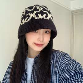 手工针织素颜遮眼水桶帽女日系气质秋冬新款白鹿同款显脸小渔夫帽