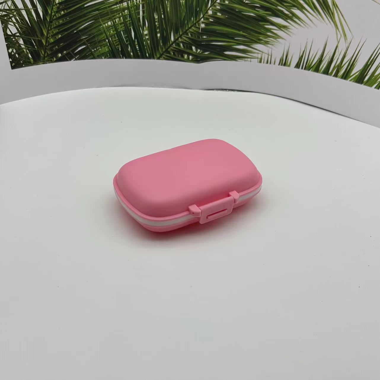 Amazon paja de trigo portátil 8-rejilla sellada caja de la píldora impermeable a prueba de humedad caja de almacenamiento de embalaje 7 días a la semana