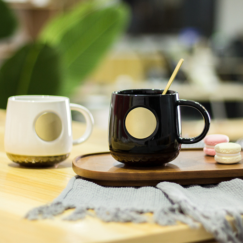 Taza de cerámica creativa transfronteriza marca de cobre taza de café taza de agua creativa con tapa LOGO regalo de vacaciones