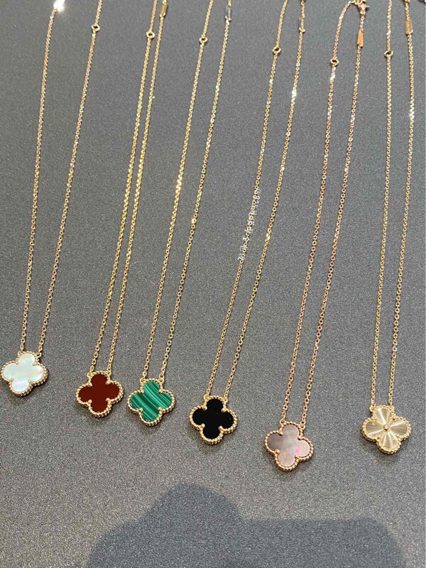 Vanjia V Gold Lucky Four-Leaf Clover Necklace 925 Silver Plated 18K White Mother-Of-Pearl Necklace Women's Accessible Luxury High-End Clavicle Chain