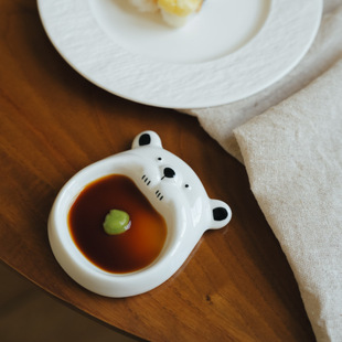 Dipping Sauce Dish, Soy Sauce and Vinegar Dish, Underglaze Color Cartoon Japanese-Style Ceramic Bear-Shaped Small Sauce Dish, Ins Style
