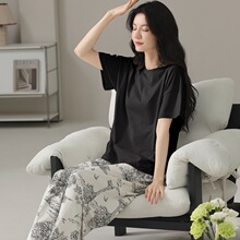 �¿��˯��Ůʿ�ļ���ɫ����̿����м�Լ���������޼Ҿӷ���װ