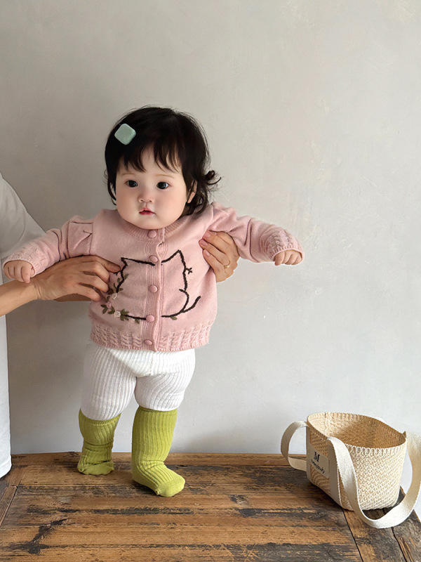 小月龄宝宝春秋款超萌连体衣女童绣花毛衣爬服婴幼儿可爱外出哈衣|undefined