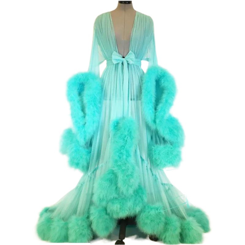 Fabricantes de lencería sexy europea y americana suministro directo ver-a través de sexy pluma campana manga trailing vestido