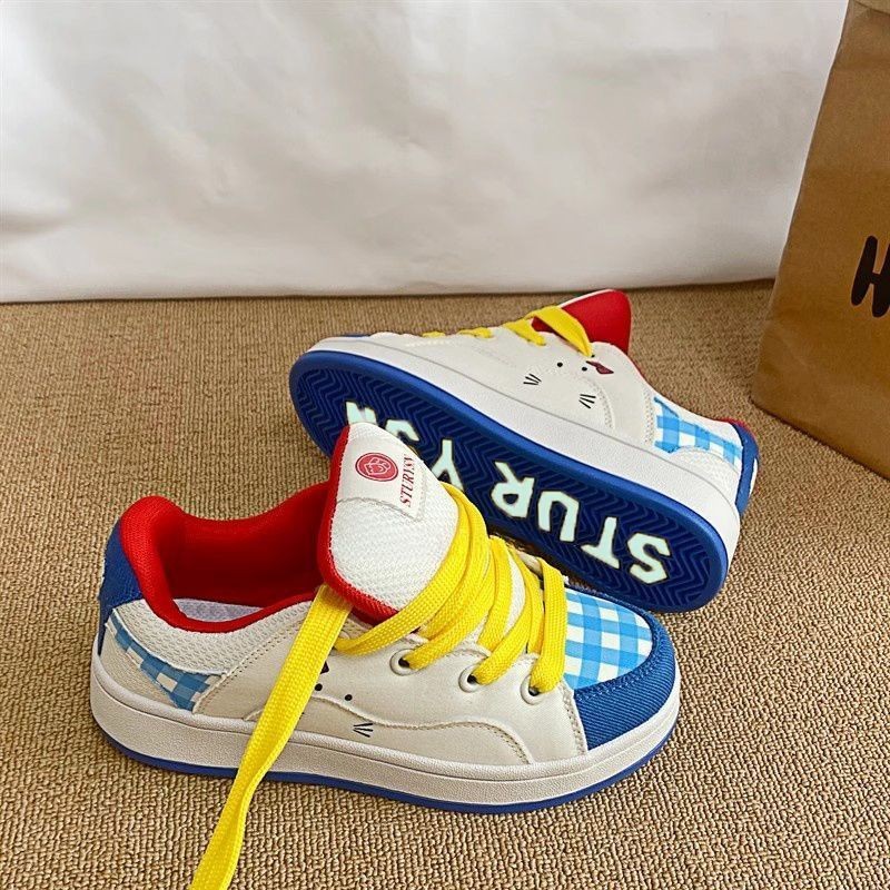 Pequeños zapatos blancos zapatos de mujer otoño de 2025 nuevos zapatos de mujer coreanos para correr zapatos de skate casuales altos
