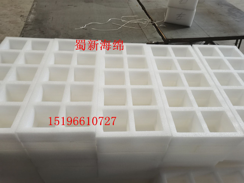 厂家供应白色珍珠棉拼接格子缓冲包装海绵/成型异形白色珍珠棉