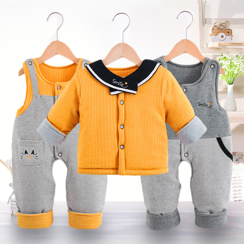 Bebé ropa de algodón acolchado de invierno engrosada traje de tres piezas bebé invierno mono chaqueta de algodón acolchado entrega de una pieza