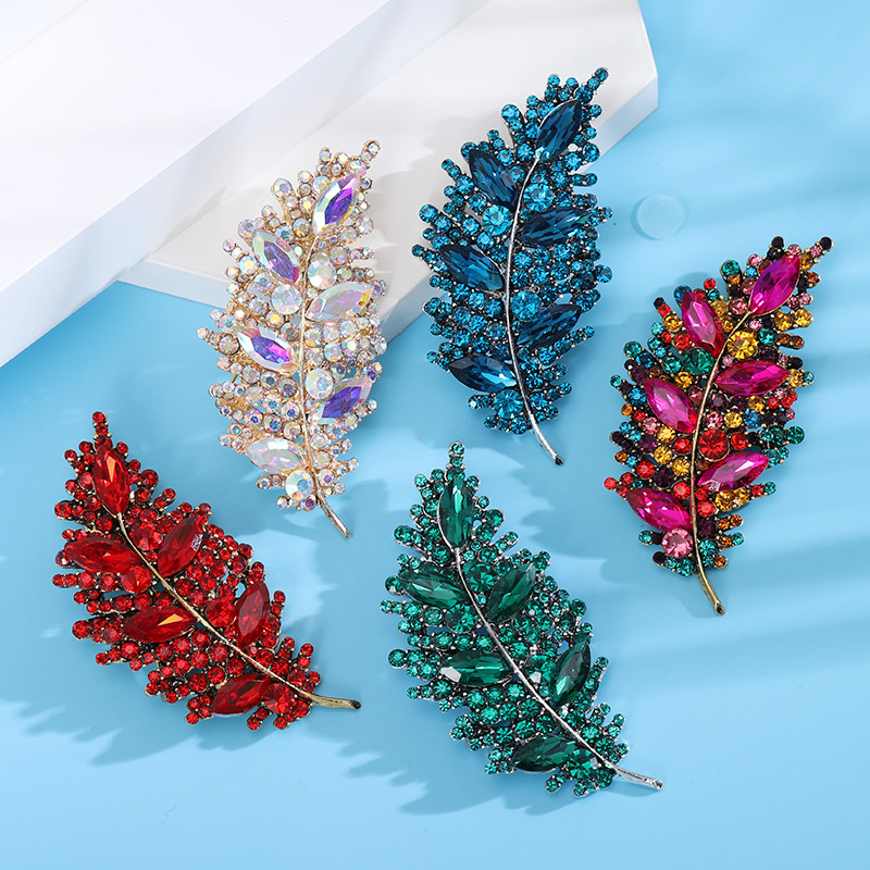 Style Simple Brillant Feuille Alliage Incruster Strass Femmes Broches display picture 4