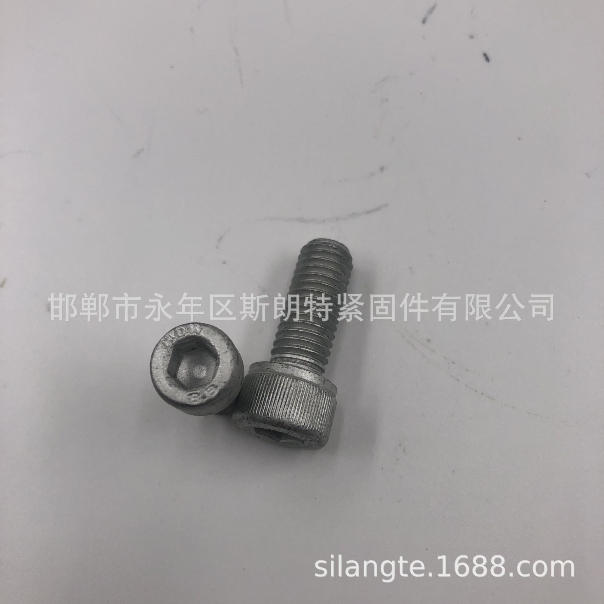 �����������Բ��ͷ�ݶ�DIN912 ������Բ��ͷ�ݶ�GB/T70.1DIN7964