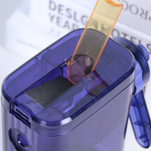 Hand-cranked pencil sharpener sketch sketch pencil sharpener small charcoal pencil color lead pencil sharpener for students and art students