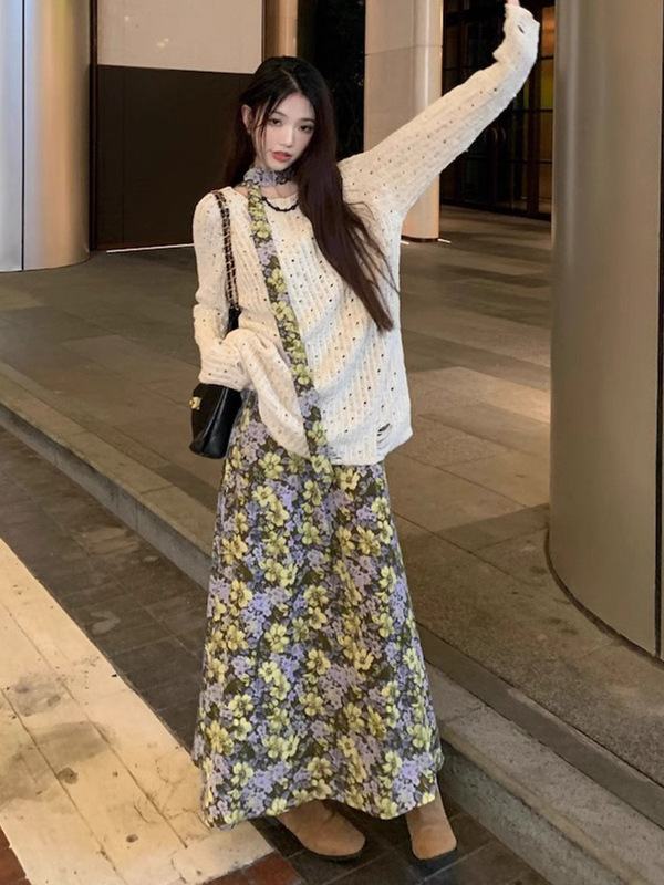 早秋法式碎花吊带套装连衣裙子女初秋季2025年新款秋装度假风长裙|undefined