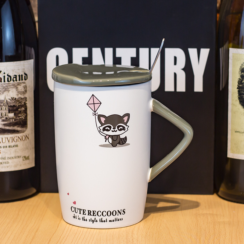 Cada 5 Yuan taza de cerámica taza de liquidación cantidad de stock no es mucho taza de café taza de agua taza de dibujos animados taza de desayuno