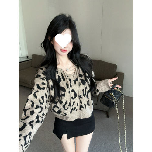 Soft and Charming Fall/Winter New Arrival Casual Versatile Cardigan in Monochrome Leopard Knit Shirt