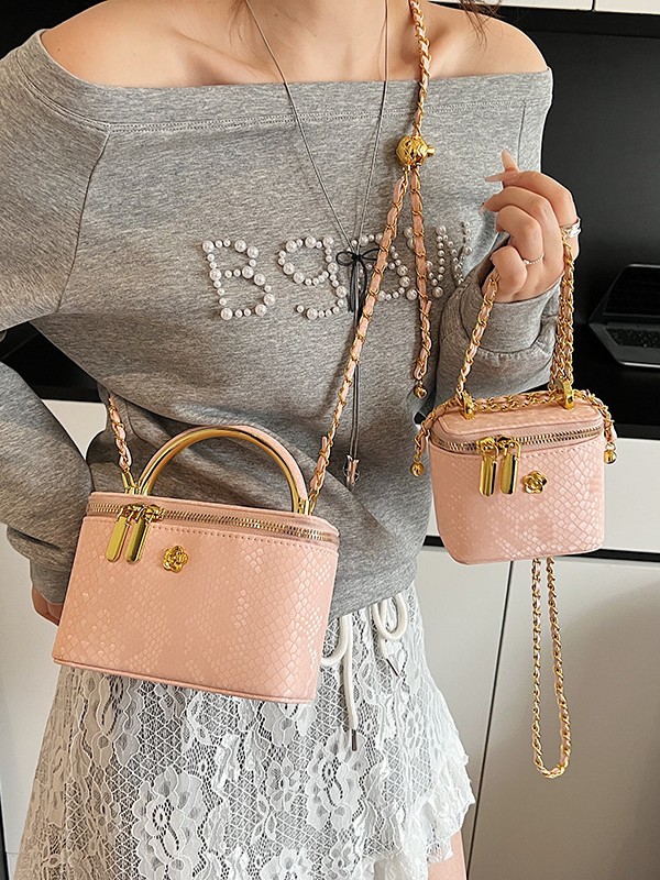 Caja portátil Xiaoxiangfeng Bolso cuadrado pequeño Mujer 2025 Nuevo patrón de serpiente transfronterizo Bolso bandolera de moda de alta gama