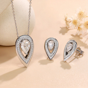 Cross-border new 6*9mm teardrop 1.5 karat Mosan diamond necklace S925 silver plated 18K gold pendant necklace women