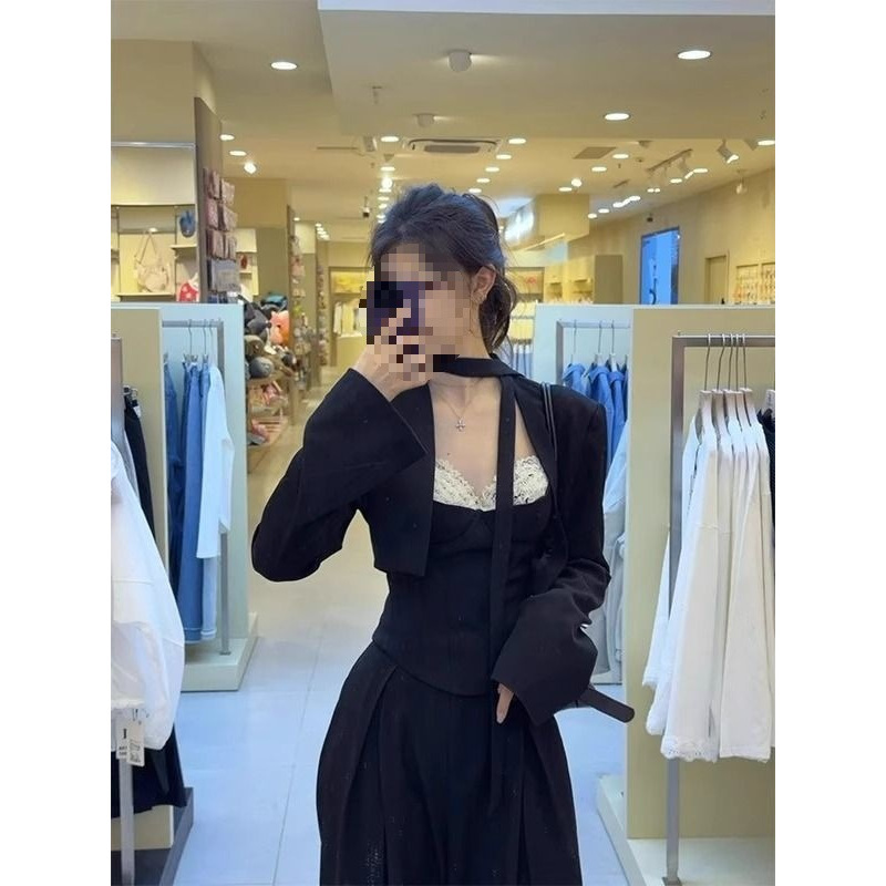 春夏季一整套新品感短款黑色西装外套抹胸上衣休闲阔腿裤套装裤子|undefined