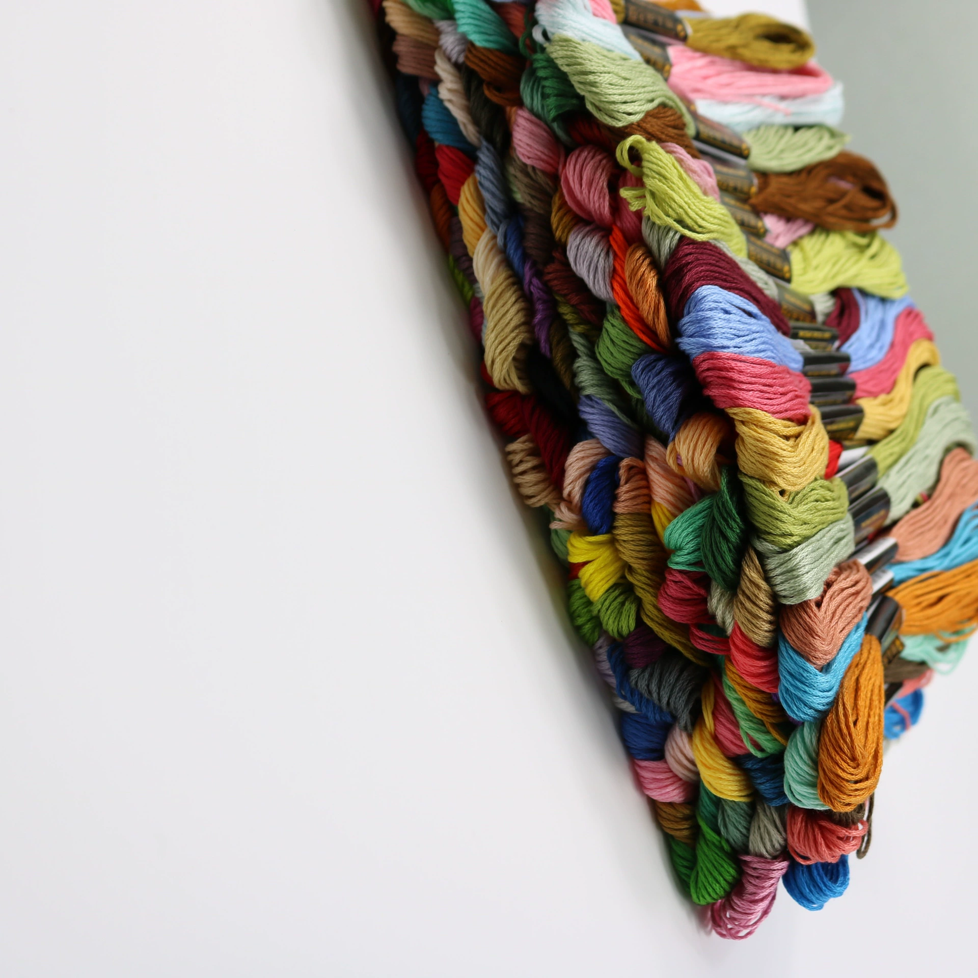 Крест embroidery нить 100 цветов, вышивка по полиэстеру и хлопку, 50 цветов крестиковая вышивка, прокладка 100 цветов