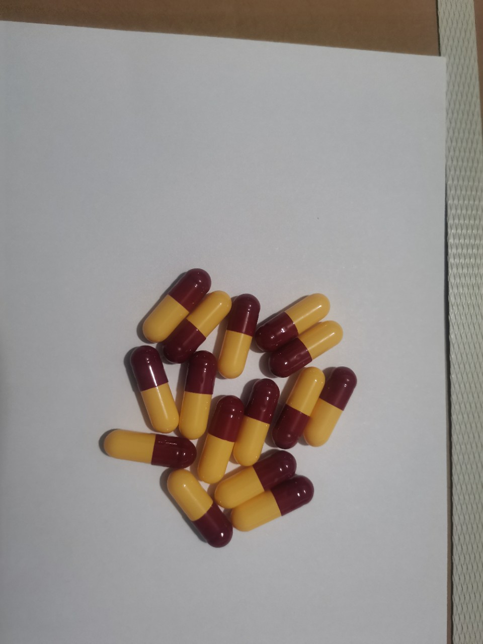 0号棕黄空心胶囊壳可食用灌粉