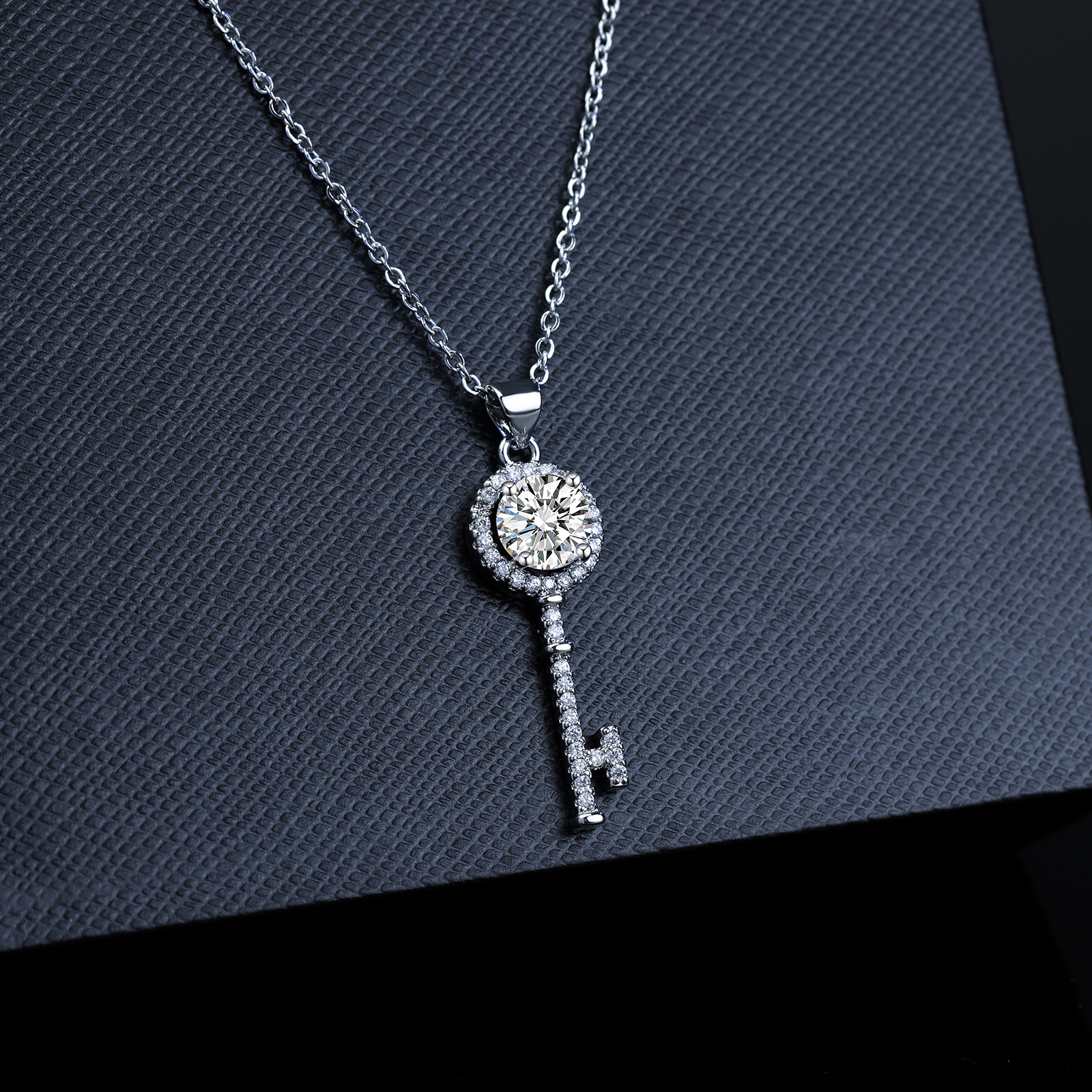 Mosang Light Luxury Temperament Splendido set di collana di diamanti di alta qualità con pietra di zircone alla moda_voghion.com