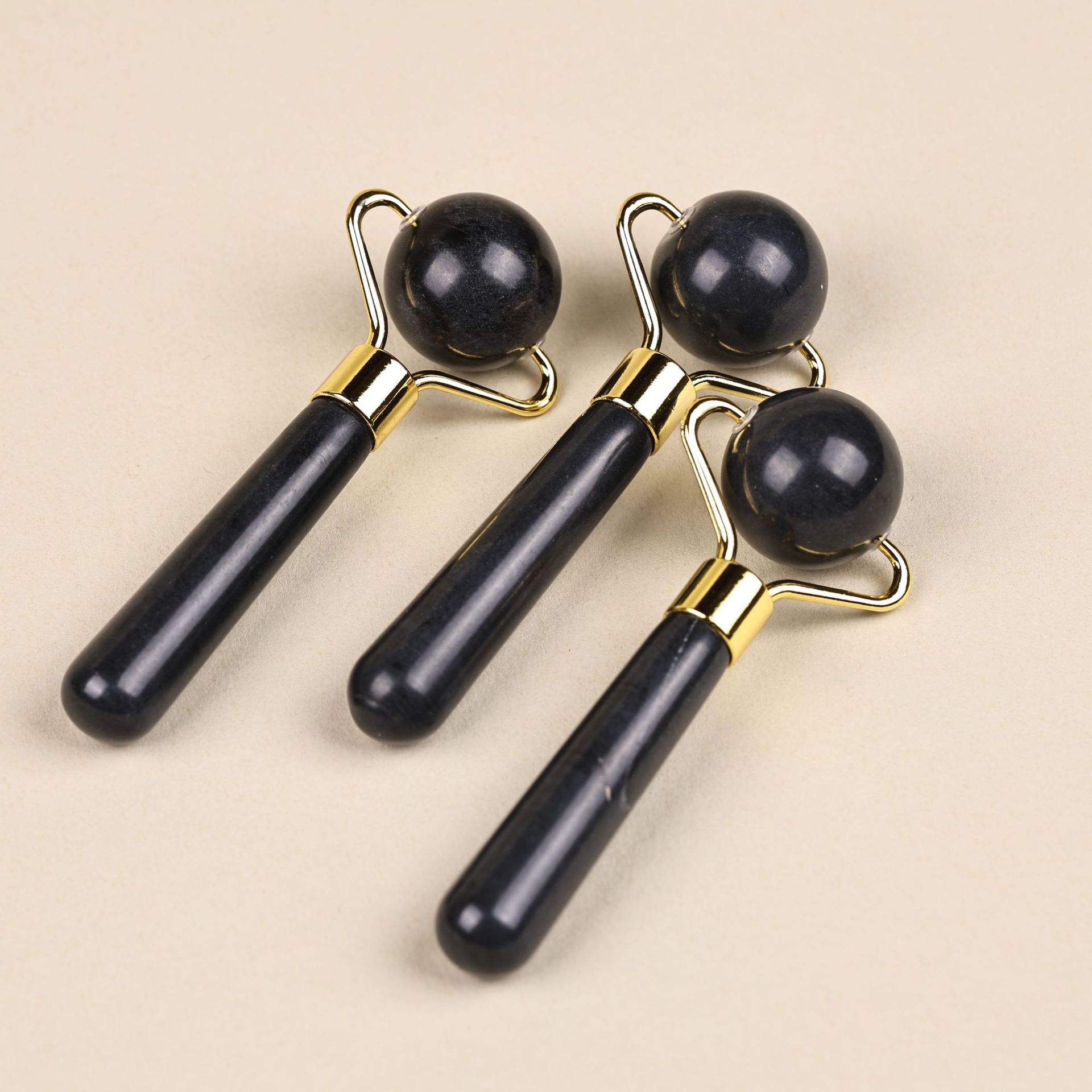 Juego de tres piezas de rodillo de jade natural y tabla de gua sha, dispositivo de belleza para masaje facial, lámina de gua sha facial, fabricante de rodillos de jade