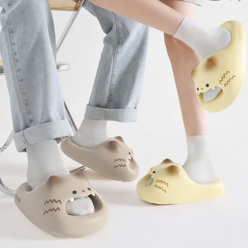 Cartoon kitty slippers for women, summer dopamine cute versatile indoor home couple bath non-slip sandals Cartoon kitty slippers for women, summer dopamine cute versatile indoor home couple bath non-slip sandals