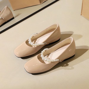 833-K216 French style square toe shallow mouth pearl chain buckle strap with high-end feel, patent leather interior heig