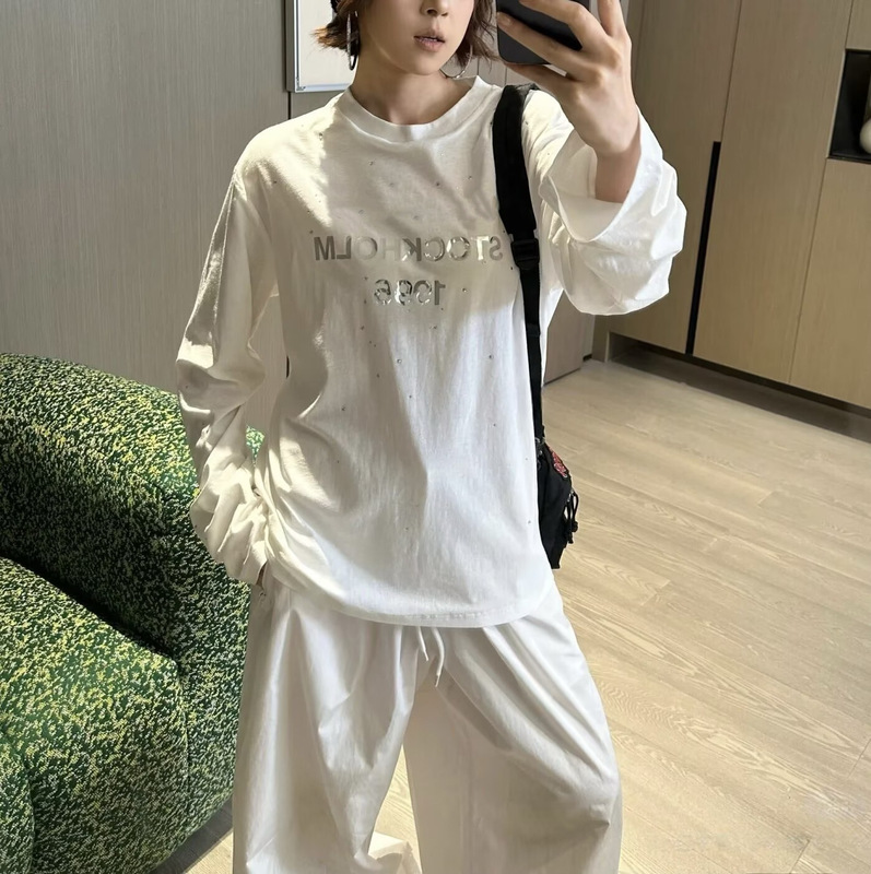 2026 Early Spring New Style 1996 Silver Mirror-Printed Letter Rhinestone Loose Fit Unisex Long-Sleeve T-Shirt