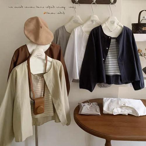 Spring and Autumn Korean version 2025 new small short long-sleeved shirt for women versatile literary and artistic round neck top for women