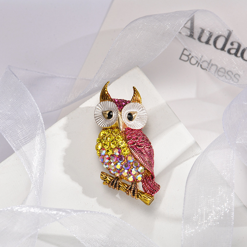 A Variety of European and American Retro Owl Enamel Brooches, Elegant and Versatile Animal Oil Drop Pins, Accessories Ready for Sale