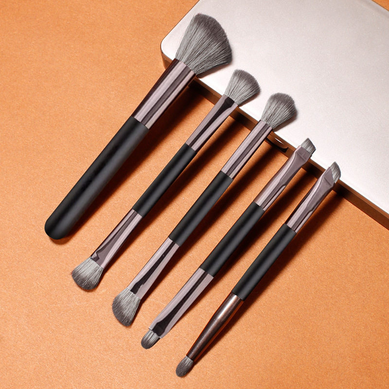 5 conjuntos de cepillo de maquillaje portátil de doble cabeza con espejo cepillo multifuncional en stock al por mayor un agente de venta