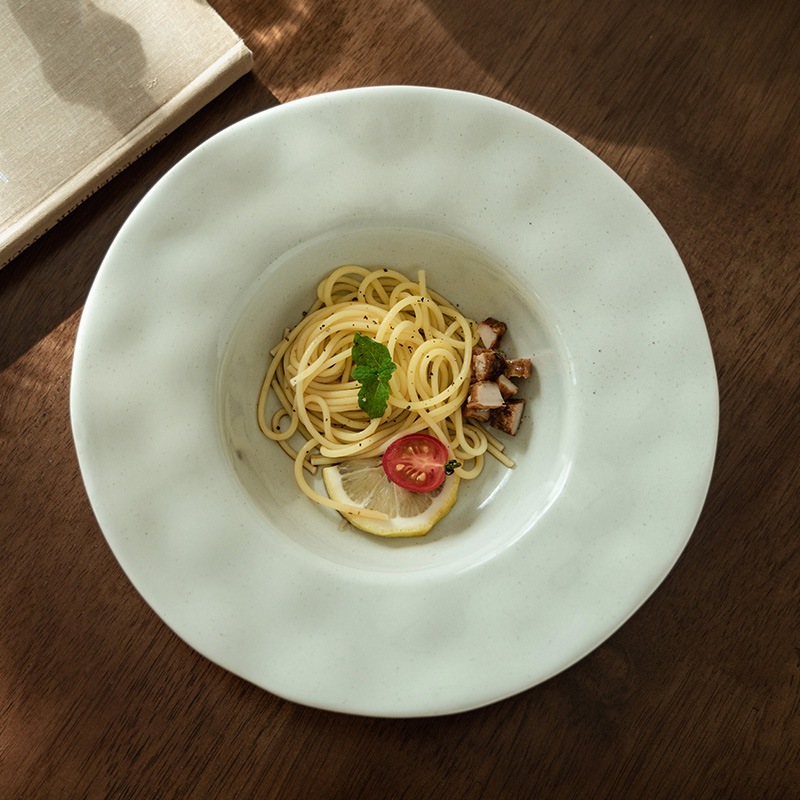 Alto valor nominal simple de color sólido de cerámica gorra de paja tazón de pasta de gran capacidad cubiertos platos platos al por mayor tazón de ensalada doméstica