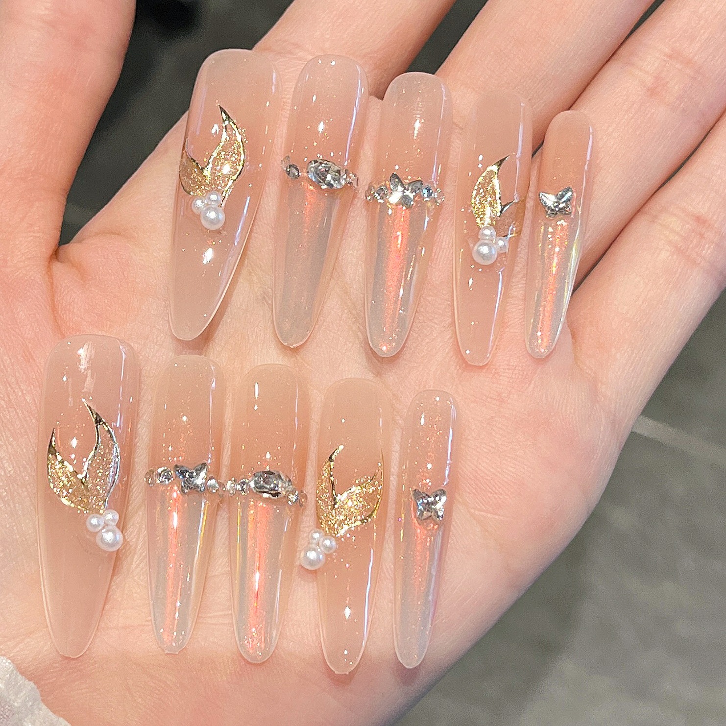 Manual puro nuevo oro sirena parche de uñas mano mano de trabajo de uñas de perro largo desgaste de uñas productos terminados