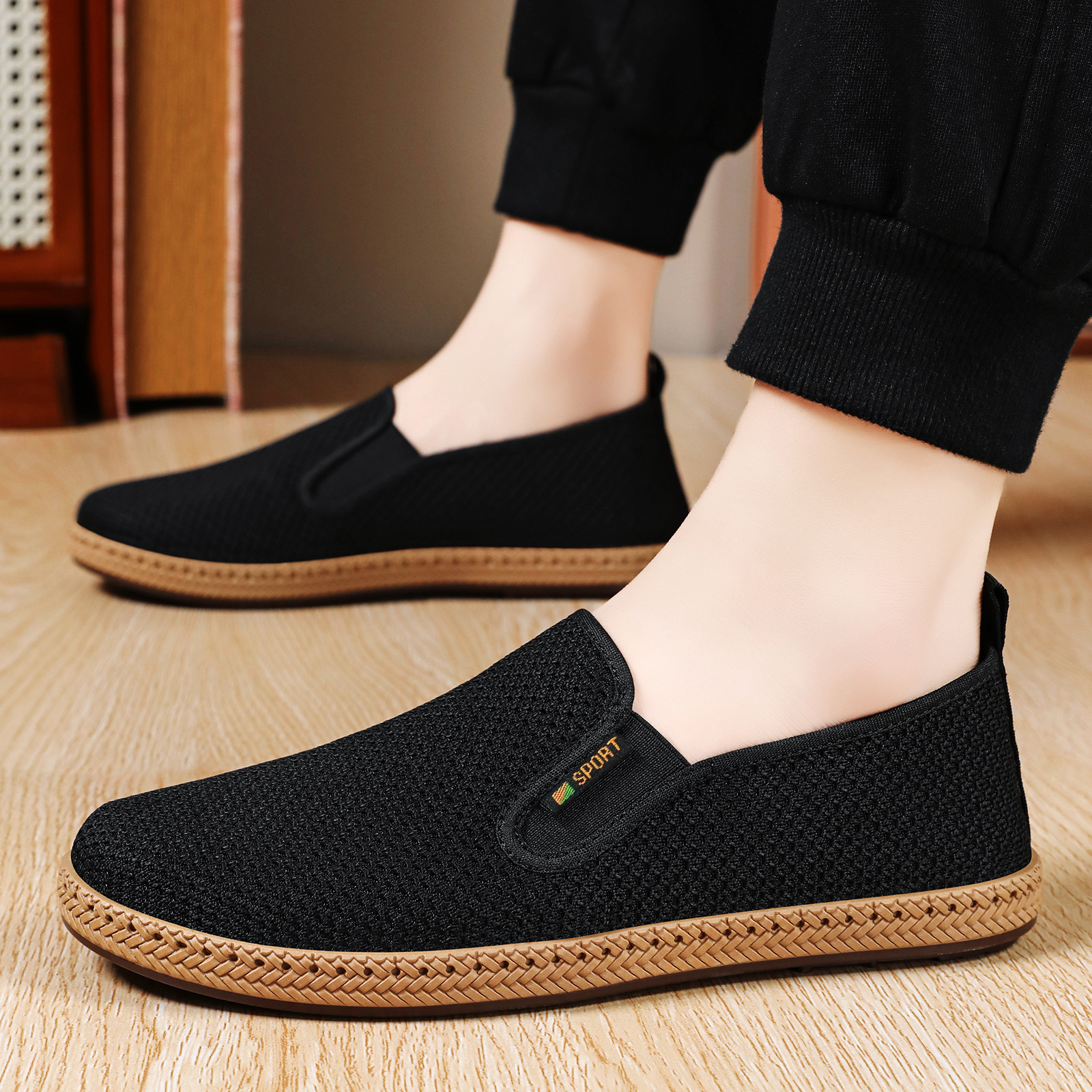 Zapatos de hombre transfronterizos viejos zapatos de tela de Beijing de 18 zapatos de tejido transpirables poco profundos zapatos ligeros cómodos zapatos de papá con suela suave zapatos simples
